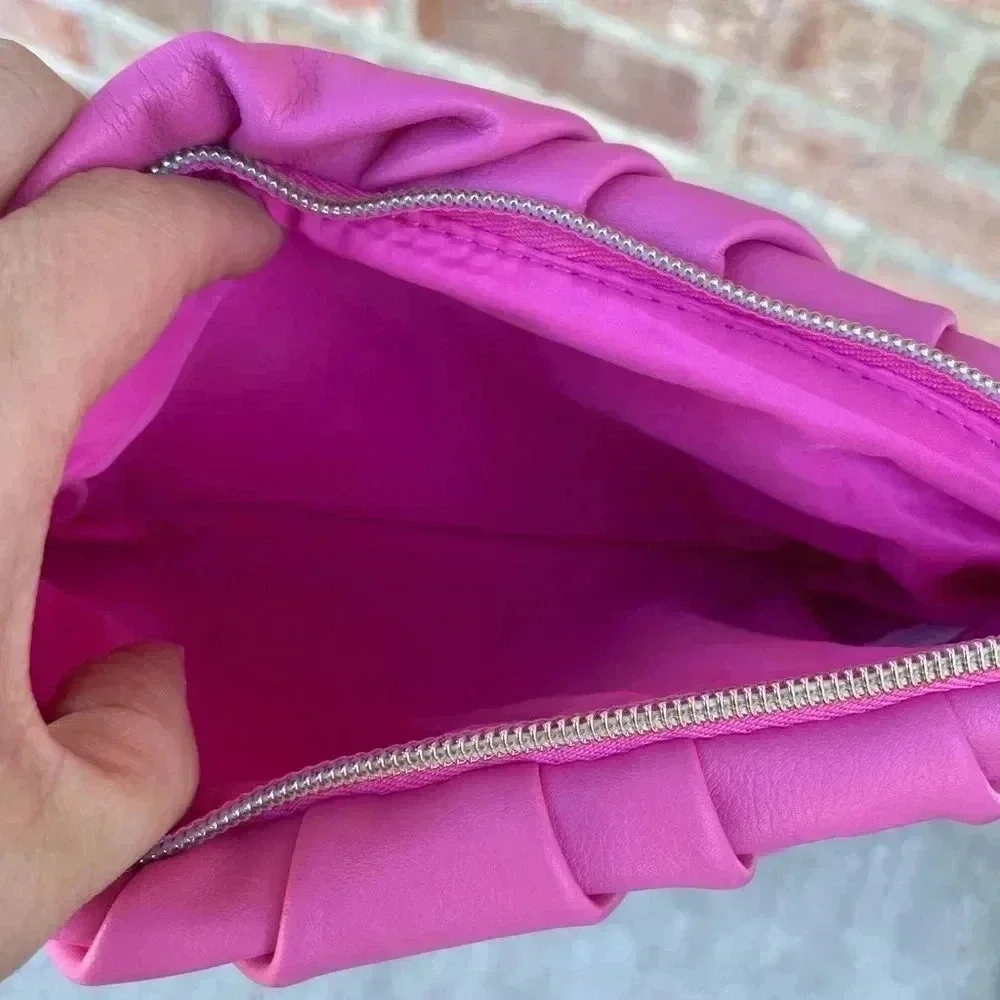 ELIZABETH ARDEN Pink Rouche Make-up Bag